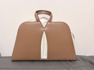 （分類：）位於 。 由 meowistyping 提交（商品編號 1415178839，圖片 1）。簡介： 。