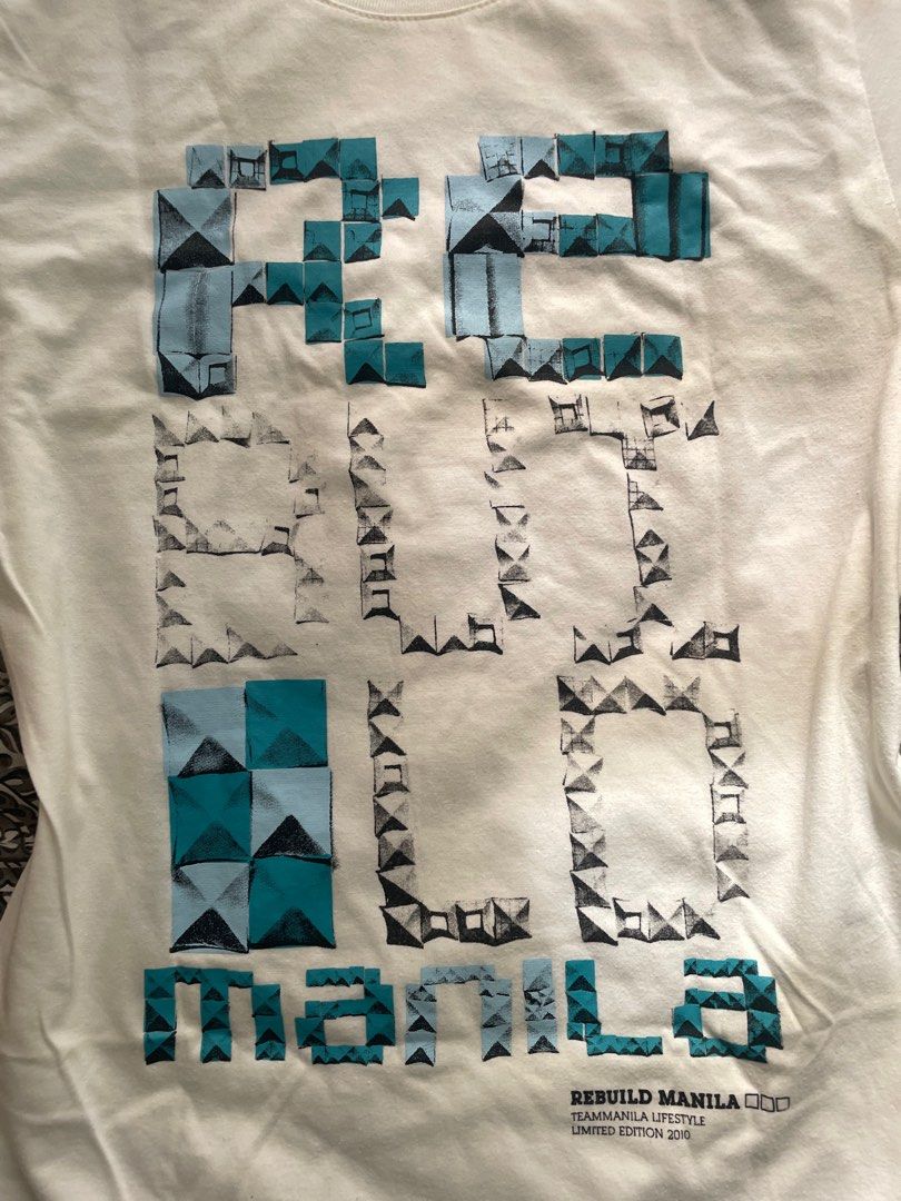 graphic grunge band tee top (Category: Shirts) located in Caloocan City. Submitted by sweetarchiveph (Listing ID 1415104212, Image 2). Description: cute print! size L can definitely fit smaller frames.