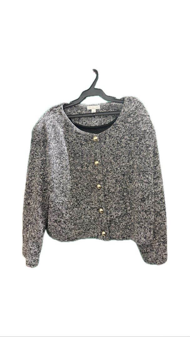 H&M Tweed Cropped Grey Long sleeve (Category: Coats, Jackets and Outerwear) located in Taguig. Submitted by httpgrant (Listing ID 1415223253, Image 2). Description: - USED ONCE - GOOD AS NEW - Bought for OG PRICE 1,495 - H&M tweed jacket - Cropped design - Round neckline - Long sleeves - Gold-colored button closure - Versatile for various outfits.