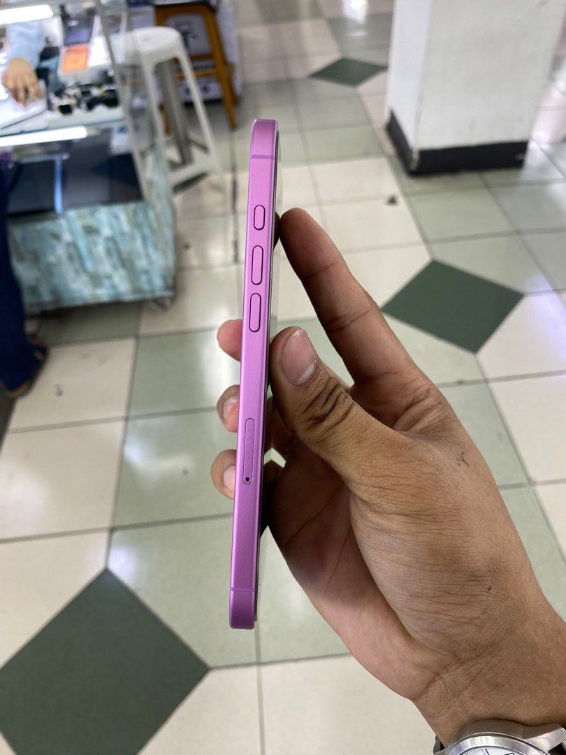 iphone 16 Plus 256GB 98% BH Openline No issue slightly used (Category: iPhone 16 Series) located in Manila. Submitted by benshop. (Listing ID 1415134202, Image 3). Description: FOR SALE | TRADE/SWAP BenShop Price :47,499 php ▫️On hand: iPhone 16 Plus ▫️256GB ▫️Openline/Factory unlocked ▫️PINK ▫️98% Batt health ▫️Ntc Local Variant INCLUSIONS & FREEBIES: *CHARGER SET *CLEAR CASE *TEMPERED GLASS MODE OF TRANSACTION: ▫️ STORE PICK UP (Preferred) ▫️ME