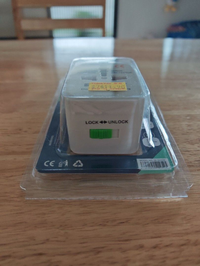 iWill Universal Travel Adapter405992098392320002