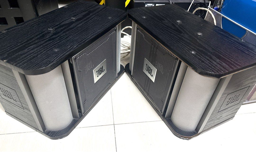 Professional Event Sound System JBL + Heavy Duty Amplifier (Category: Soundbars, Speakers & Amplifiers) located in Taguig. Submitted by aa_decluttering (Listing ID 1415155954, Image 2). Description: ‼️ PLEASE READ BEFORE INQUIRING ‼️ Kindly read the description carefully. Questions already answered will not be entertained. Professional-grade wired sound system designed for high-volume parties, KTV, or commercial events. Package Includes: • 2x JBL