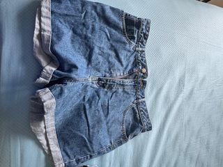 (Category: ) located in . Submitted by justwhyys (Listing ID 1415113976, Image 1). Description: .