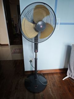 (Category: ) located in . Submitted by itzmutz (Listing ID 1415055234, Image 1). Description: .