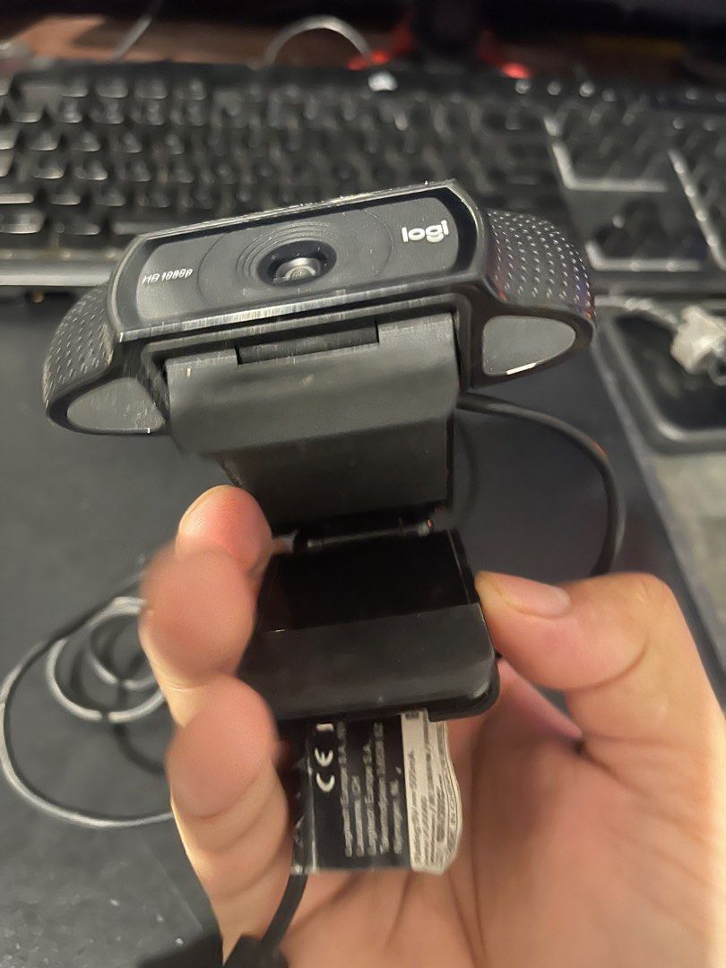 Logitech HD 1080p Webcam (Category: Webcams) located in Makati City. Submitted by paulmirabueno (Listing ID 1415115761, Image 1). Description: 3000 pesos only taguig location.