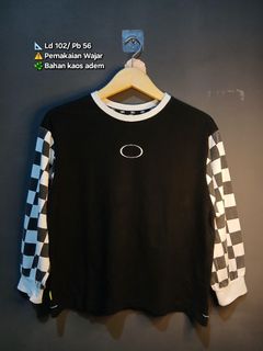 (Kategori: ) berada di . Dikirim oleh by.netizen (ID iklan 1415065832, Gambar 1). Deskripsi: .