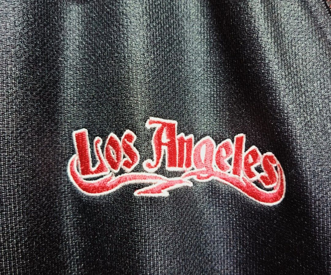 Los Angeles Shiny Vest Jersey Type (Category: Vests) located in Manila. Submitted by cavitethriftitems (Listing ID 1415149786, Image 2). Description: .