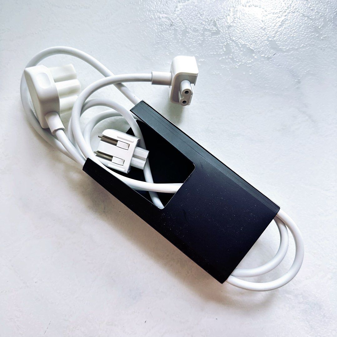 MacBook Air Cable Charger406068699406673920