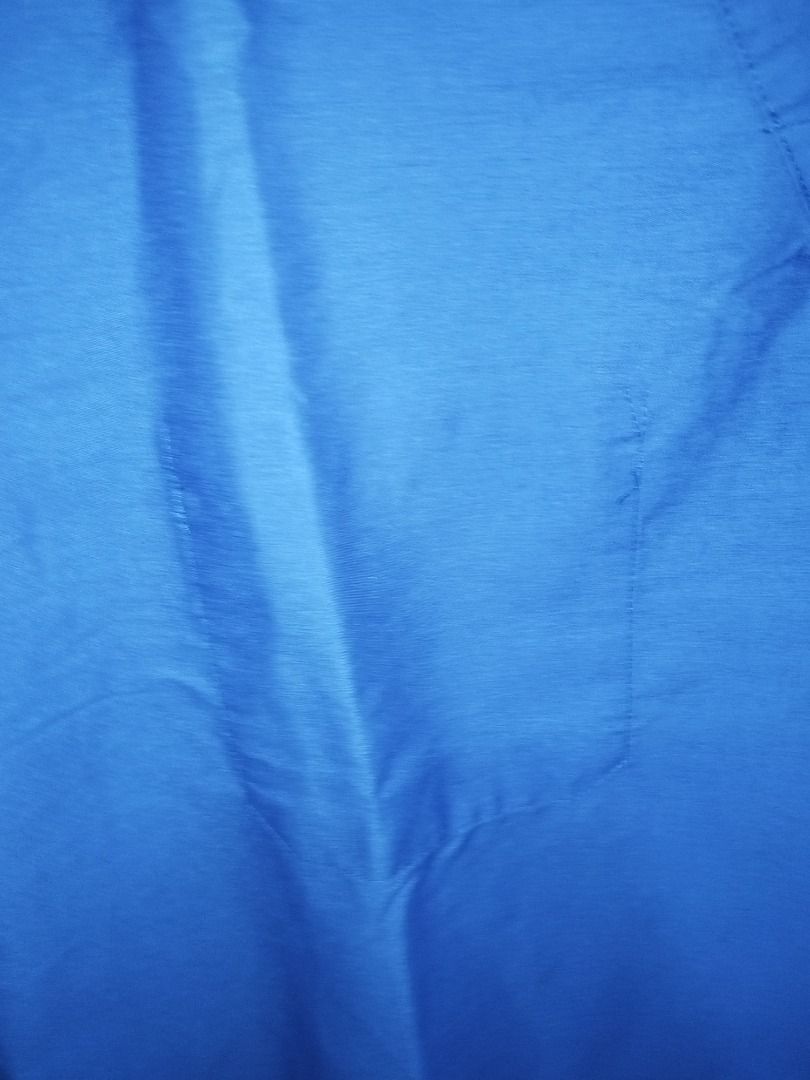 Medline Scrubs Top (Category: Sets & Coordinates) located in San Fernando. Submitted by clubkikay (Listing ID 1415141918, Image 3). Description: Medium on Tag but fits L Measurements L 27 in W 21.5 in With Breast Pocket and Hidden Pocket on Other Side No noticeable flaws.