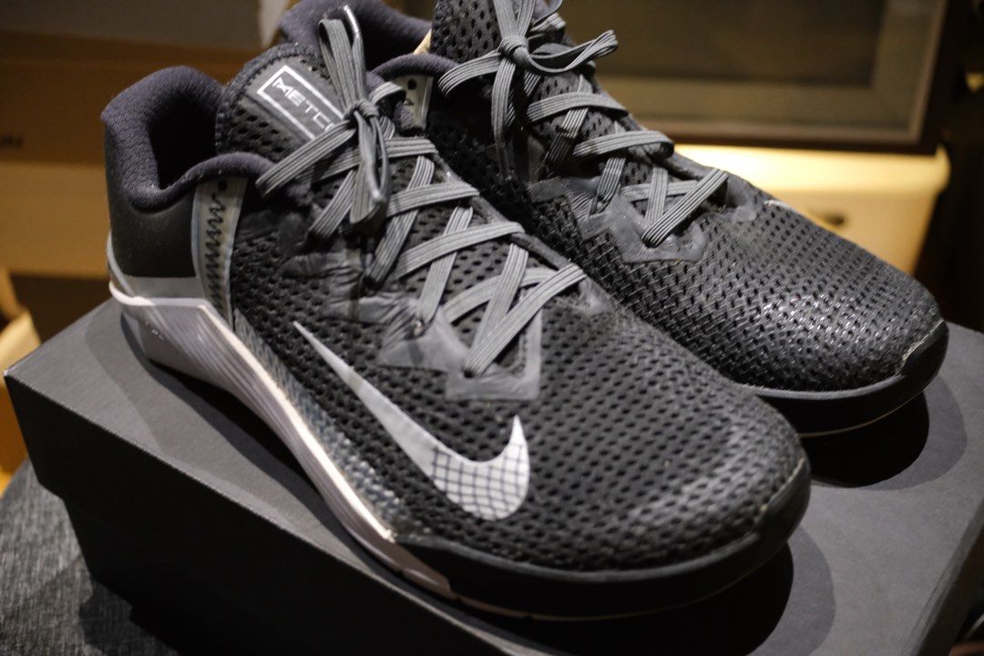 Metcon fits size 10.5 mens (Category: Sneakers) located in Angeles City. Submitted by lvb_2008 (Listing ID 1415221720, Image 3). Description: Bought in the US Fits size womens 12 (US) or mens 10.5 (US) No box Shipping c/o buyer .