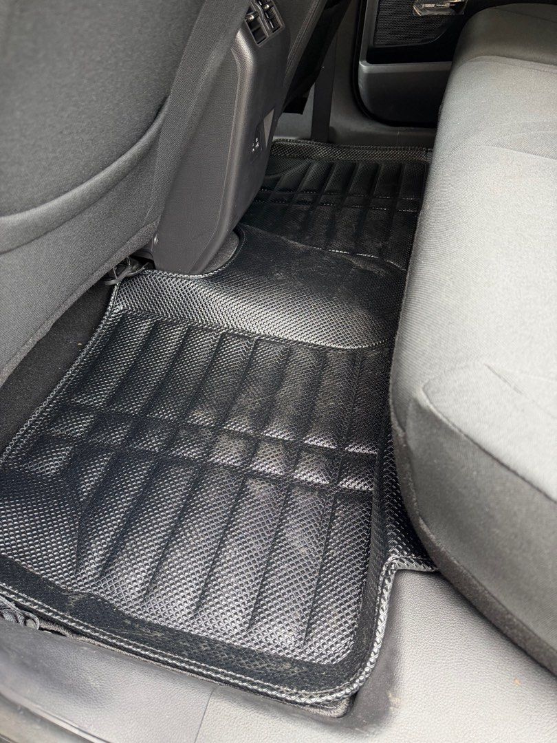 Mitsubishi XFORCE dish mat , trunk mat , dashboard cover (Category: Upholstery, Seatcovers and Other Interior Parts and Accessories) located in Rizal. Submitted by kicksforkeeps (Listing ID 1415077722, Image 1). Description: Almost new from my personal unit 1 set 3 pcs dish mat front and back Dashboard cover to prevent heat Trunk floor mat All items for only 1500 .