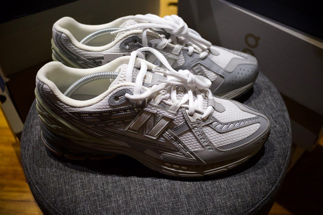 New Balance 1906 unworn size 10.5 (Category: Sneakers) located in Angeles City. Submitted by lvb_2008 (Listing ID 1415223449, Image 1). Description: - New Balance 1906R sneakers - Color: White and Grey - Mesh upper with synthetic overlays - Iconic New Balance logo - Cushioned midsole for comfort - White laces - Brand new, never worn Complete with box Shipping c/o buyer.