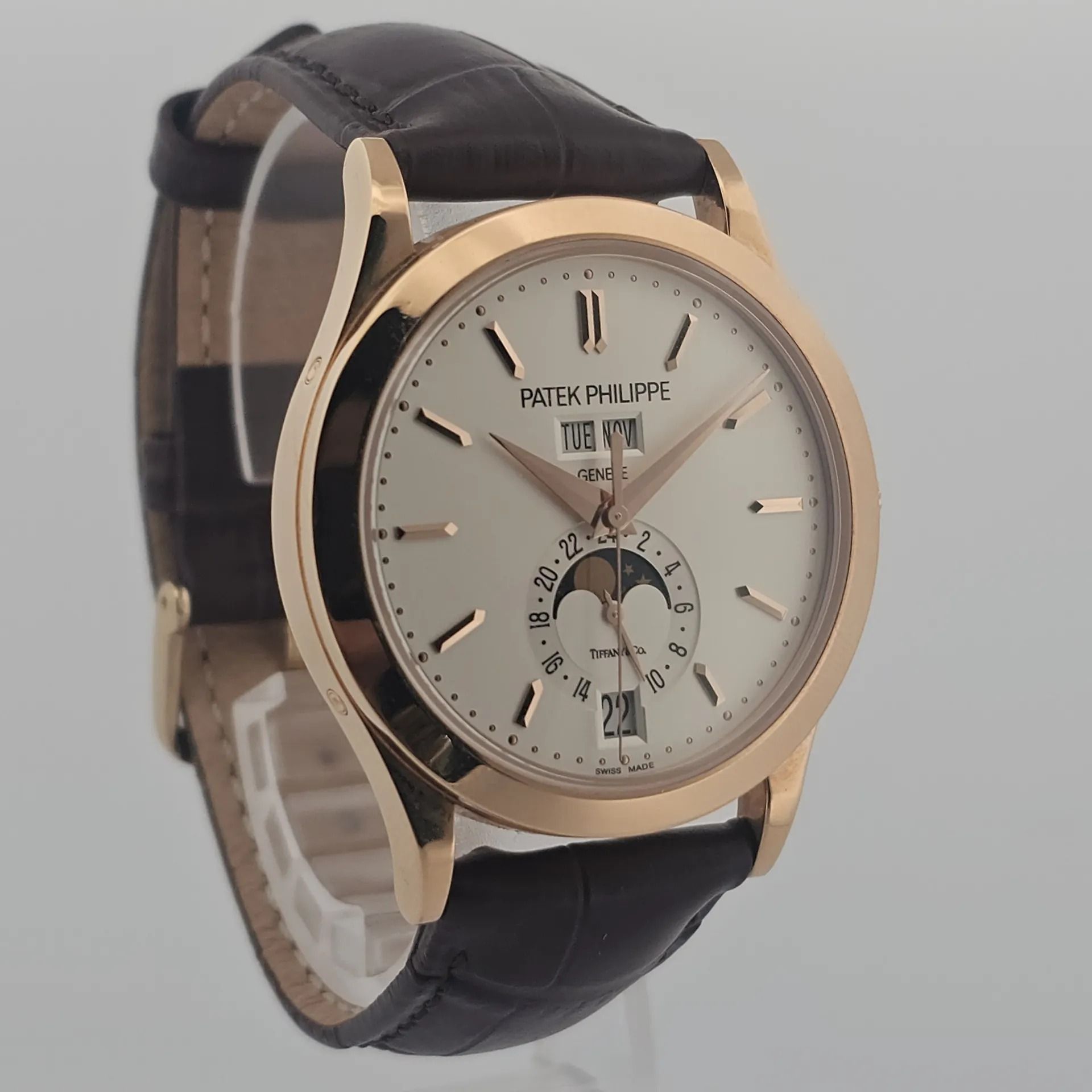 Patek Philippe Annual Calendar "Tiffany & Co" 5396R-011 (Category: Watches) located in Singapore. Submitted by watchbanka.deer (Listing ID 1415123612, Image 1). Description: M260029UPPE19 Watch Condition Good Warranty Card Year 2019 Diameter 38mm Movement Automatic Case Material Rose Gold Dial Color Silver Accessories Includes original packaging box and certificate No Exchange Thank You Want to see more watches we have please follow us on: Websit