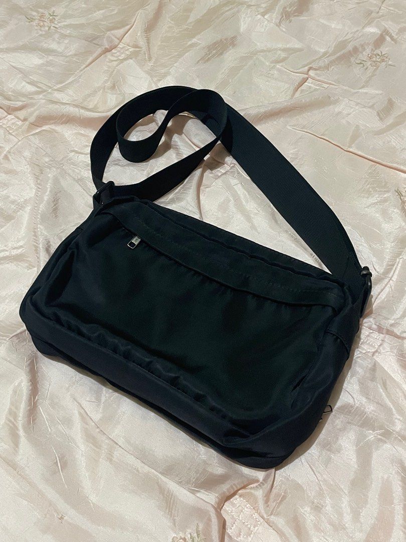 Porter Yoshida Tokyo Shoulder Bag (Category: Shoulder Bags) located in Tagum. Submitted by noobins (Listing ID 1415149008, Image 3). Description: - Black shoulder bag from Porter Tokyo - Main compartment and front zippered pocket - Adjustable shoulder strap - Includes a small metal ring - Features YKK zipper - Made in Japan no issues.