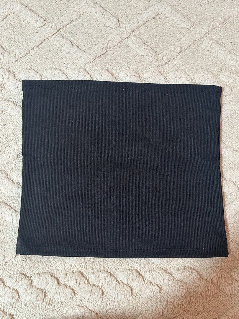 Ribbed Tube Top - Black and White (Category: Sleeveless) located in Taguig. Submitted by sassythrifter (Listing ID 1415085232, Image 2). Description: - Set of two tube tops: black and white - Ribbed fabric - Simple, classic design - Perfect for layering or wearing solo - Versatile and easy to style.