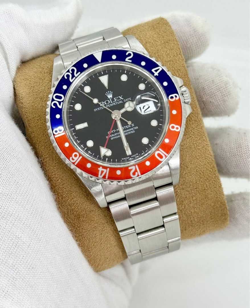 Rolex GMT-Master II Pepsi (Category: Luxury Watches) located in Cabanatuan. Submitted by albertgonzales27 (Listing ID 1415124360, Image 1). Description: GMT Master II Pepsi 🔵🔴 Reference 16710 1999 year model 40mm case size Swiss made, Transitional model Super luminova luminescence 9/10 pristine condition Watch only, Full links Open for verification Trades accepted up or down P600,000 only 🤩🤩🤩.