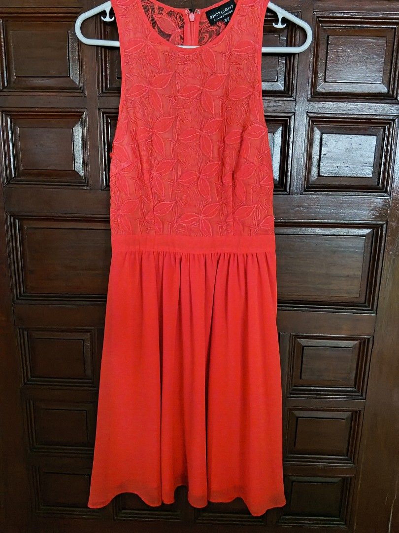 Spotlight by Warehouse Coral Dress (Category: Dresses) located in San Juan City. Submitted by yaz613 (Listing ID 1415078909, Image 1). Description: Very nice and so stunning Red Coral colored dress. - Coral-colored dress - Brand: Spotlight by Warehouse - Features floral lace bodice and flowing skirt - Round neckline - Zipper closure at the back - Size: UK 10, FR 38, D 36 - Ideal for special events and nights out Free shipping if the total amount 