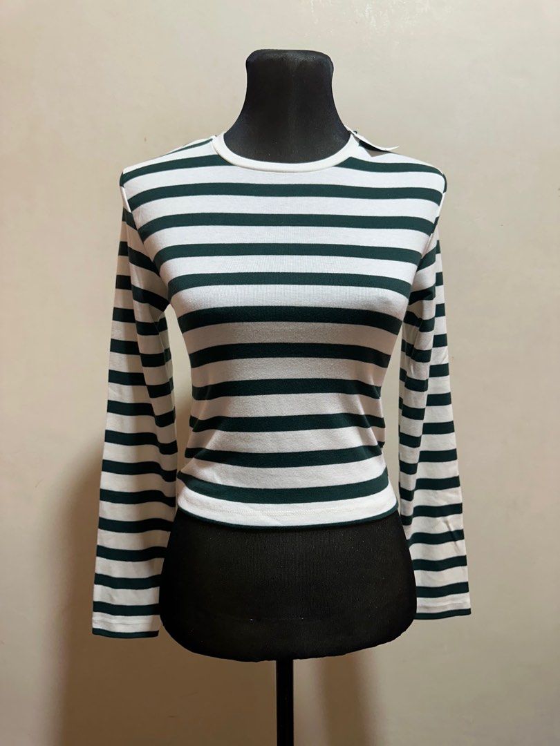 Stradivarius Striped Long Sleeve Top - Size S (Category: Longsleeves) located in Taguig. Submitted by sassythrifter (Listing ID 1415077461, Image 1). Description: - Stradivarius long sleeve top - Green and white stripes - Round neckline - Fitted silhouette - Size S - New with tags - Made in Turkey.