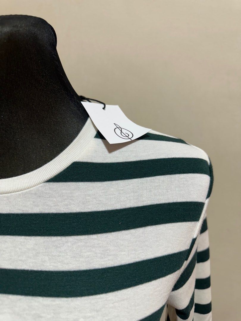 Stradivarius Striped Long Sleeve Top - Size S (Category: Longsleeves) located in Taguig. Submitted by sassythrifter (Listing ID 1415077461, Image 2). Description: - Stradivarius long sleeve top - Green and white stripes - Round neckline - Fitted silhouette - Size S - New with tags - Made in Turkey.