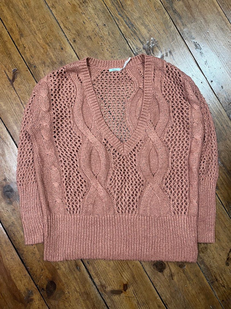 Textured Knitted Oversized Sweater Deep Neck (Category: Coats, Jackets and Outerwear) located in Baguio. Submitted by fishy___fish (Listing ID 1415093987, Image 1). Description: FREE! JUST PAY FOR THE SHIPPING FEE Width: 25” Length: 28.5”.