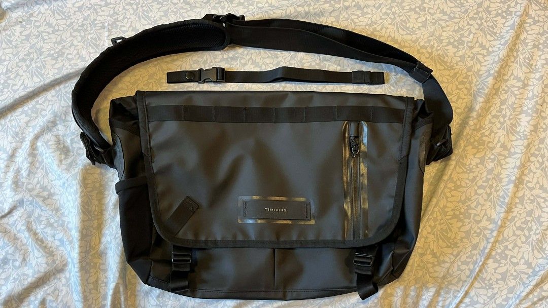 Timbuk2 Stash Especial Messenger Bag (Category: Sling Bags) located in Quezon City. Submitted by march.madness85 (Listing ID 1415136460, Image 1). Description: Used. Bought from Bratpack for Php11k (original receipt can be provided) Selling for 6500 negotiable. PM please. Thank you..