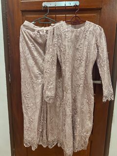 (Category: ) located in . Submitted by tira_shopp (Listing ID 1415224046, Image 1). Description: .