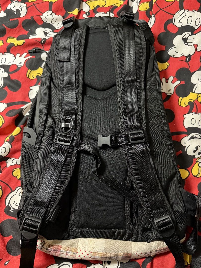 visvim og patchwork 20l （分類：腰袋、手提袋、小袋）位於 Hong Kong。 由 vlumu 提交（商品編號 1415057343，圖片 2）。簡介： 100% real 99% new No box but wif waist belt。
