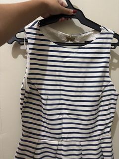 (Category: ) located in . Submitted by Marie (Listing ID 1415065931, Image 1). Description: .