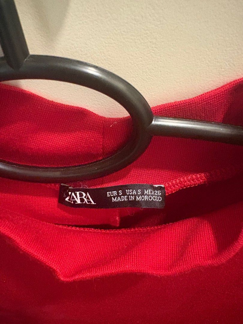 Zara Red Bodycon Dress (Category: Dresses) located in Manila. Submitted by caarii (Listing ID 1415055761, Image 2). Description: Zara red bodycon dress, size S. Features a mock neck and short sleeves. Great for nights out!.