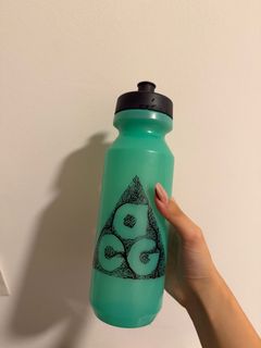 (Category: ) located in . Submitted by drapreloved (Listing ID 1415365417, Image 1). Description: .