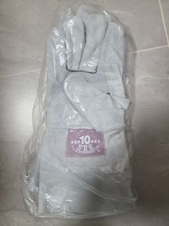 （分類：）位於 。 由 gigamaxcharizard 提交（商品編號 1415350217，圖片 1）。簡介： 。