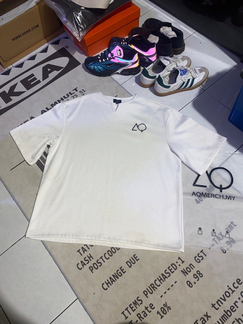 AQ BASIC (Category: Tops) located in Tanjong Malim. Submitted by chiggasstore (Listing ID 1415243981, Image 1). Description: WTS AQ BASIC KURTA WHITE SIZE M/L USED RM300 PM FOR MORE DETAILS.