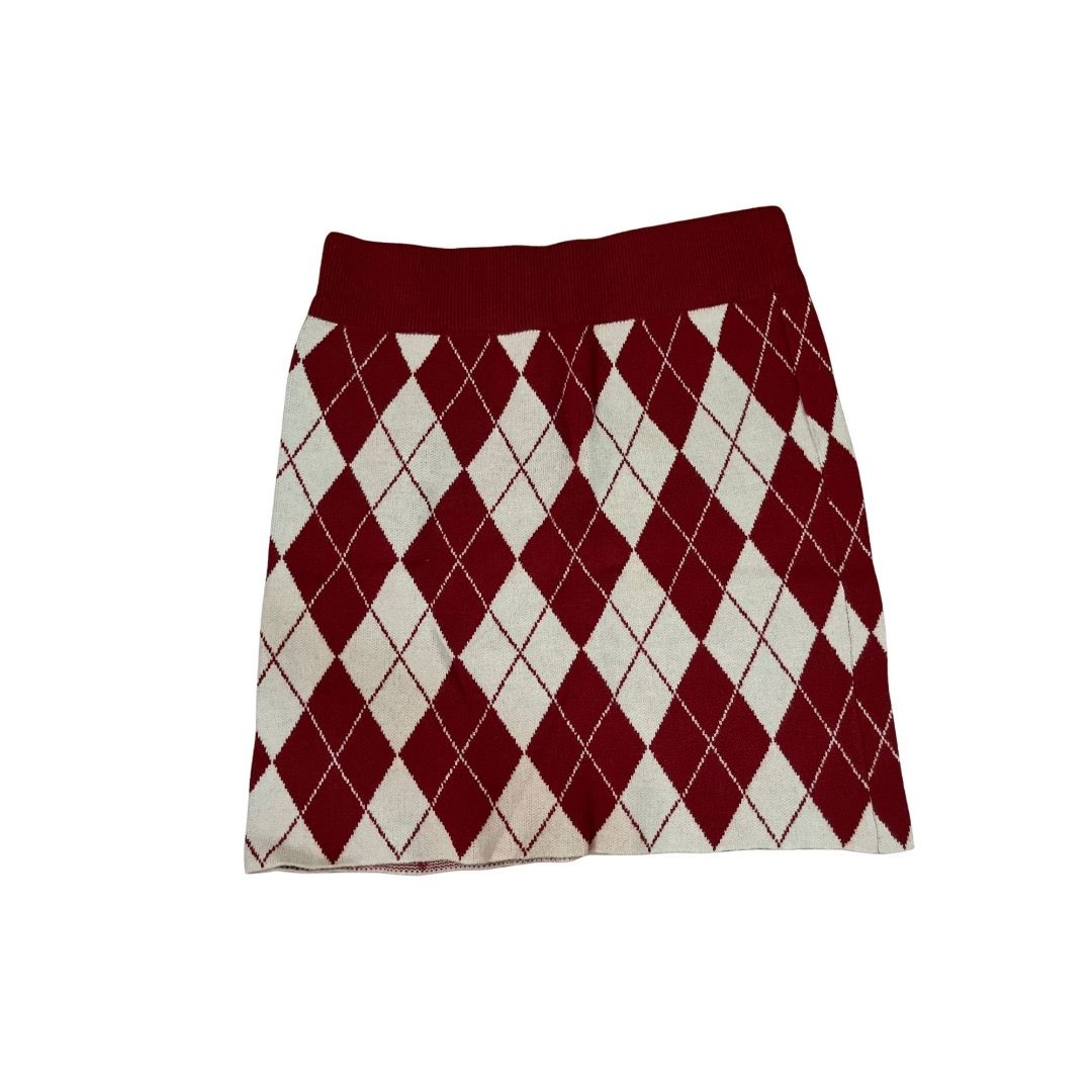 Argyle Knit Mini Skirt (Category: Skirts) located in Cebu City. Submitted by rtclle (Listing ID 1415269851, Image 1). Description: - Stretchable fabric - Size xs-m.