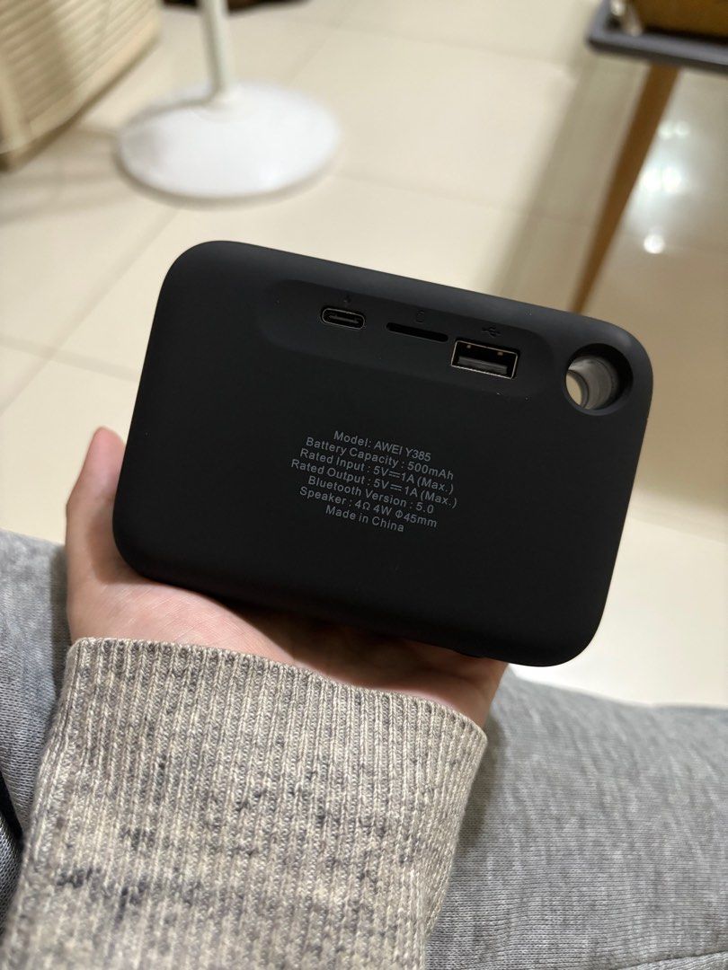 AWEI Y385 Mini Portable Wireless Speaker (Category: Soundbars, Speakers & Amplifiers) located in Angeles City. Submitted by lee2bonita (Listing ID 1415279701, Image 3). Description: rfs: decluttering :)).