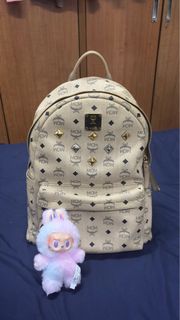 (Category: ) located in . Submitted by 210903 (Listing ID 1415297629, Image 1). Description: .