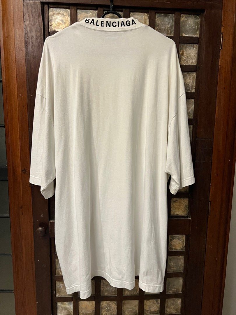 Balenciaga I Love Oversized Tee (Category: Luxury Apparel) located in Manila. Submitted by kanghaee (Listing ID 1415421887, Image 2). Description: - Rare! - No issues aside from the custom handwritten dedication text - Size S but SUPER oversized - 34” x 27” - OPEN FOR TRADES/HEARING OFFERS - Other designer clothes/bags or bike parts - You can just search up the tee to see the value - Pm for more info 😊.