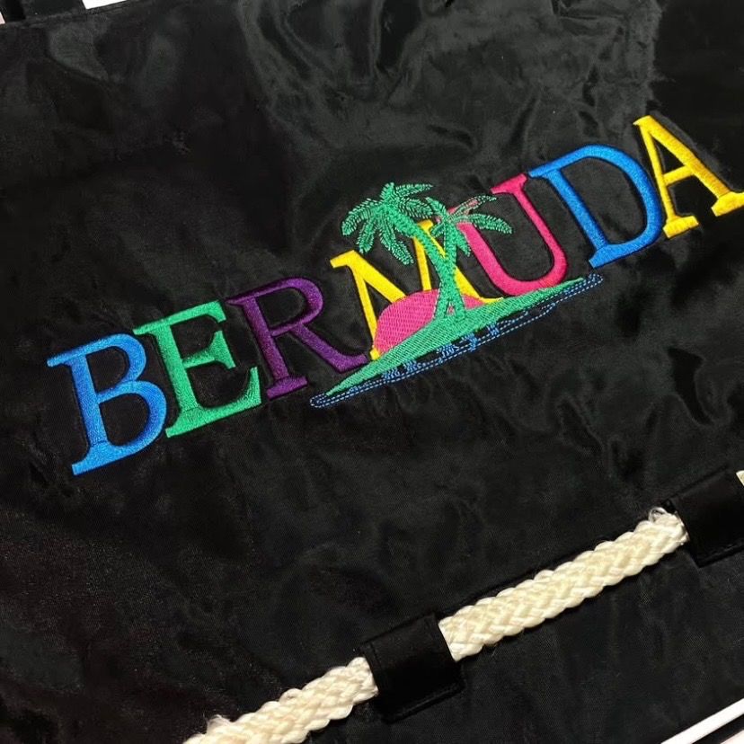 Bermuda Vintage Summer Tote Bag (Category: Tote Bags) located in Las Pinas. Submitted by rewearstudios (Listing ID 1415420664, Image 2). Description: Elevate your summer style with this Bermuda Vintage Tote Bag. In sleek black, it features a zip closure, spacious interior with a slip pocket and dual straps with a chic circle buckle design.The braid straps add a unique touch to this must-have bag. This tote is your ideal companion for a day at the