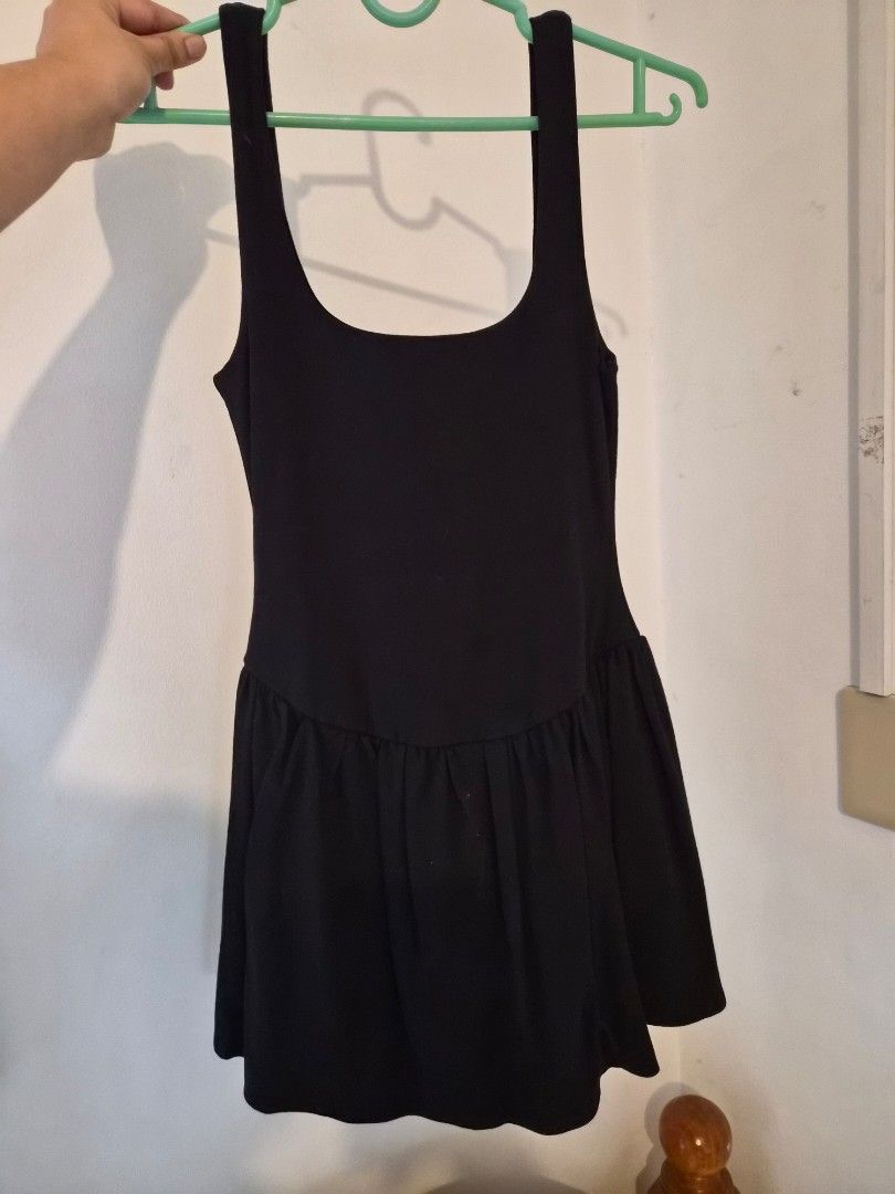 Black Ballerina Dress Low Back (Category: Dresses) located in Paranaque City. Submitted by bebinbuys (Listing ID 1415291691, Image 3). Description: • best fit XS - S • with inner short • vvv cute giving ballerina core!! • Low scoop back • hq stretchy cotton fabric • bought in Vietnam used once.