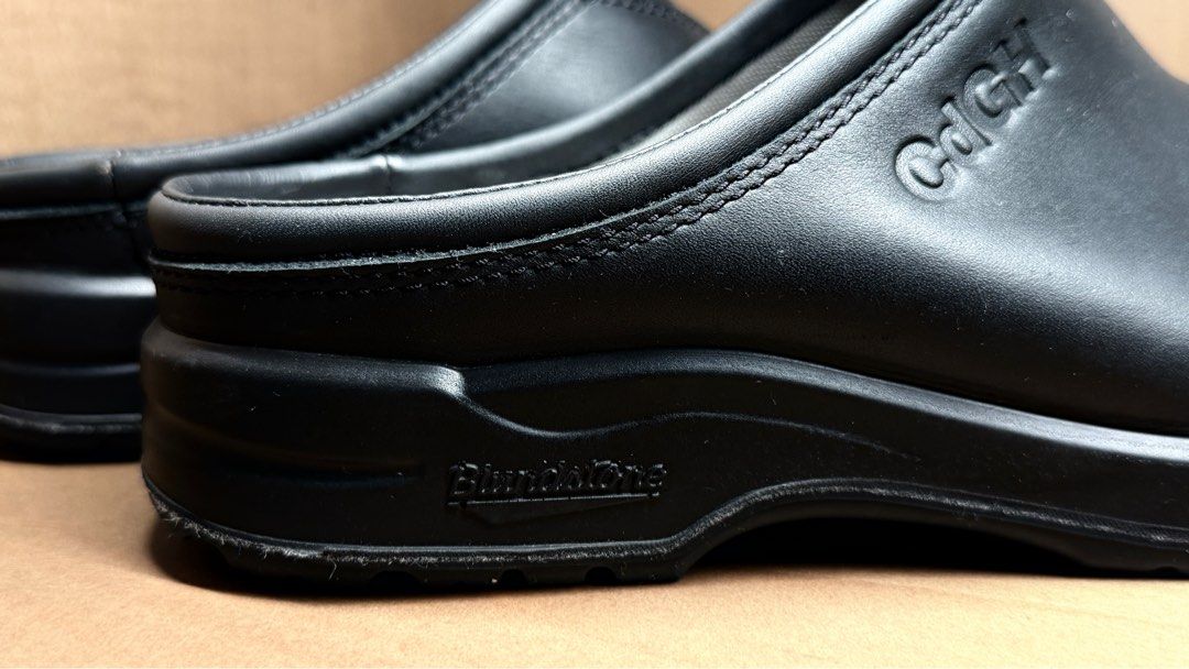 Blundstone x Comme De Garçon leather slides (Category: Slippers & Slides) located in Taguig. Submitted by yysan (Listing ID 1415316283, Image 3). Description: Bought from Doverstreet Market Ginza Limited edition collab Blundstone x CDG .