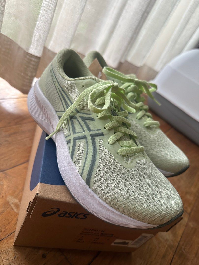 BNIB ASICS Patriot 14 US7 (Category: Sneakers) located in Muntinlupa City. Submitted by luvvluxx (Listing ID 1415353661, Image 2). Description: RFS: Gifted, want to buy gel kayano instead Comes in box. Buyer shoulders lalamove.