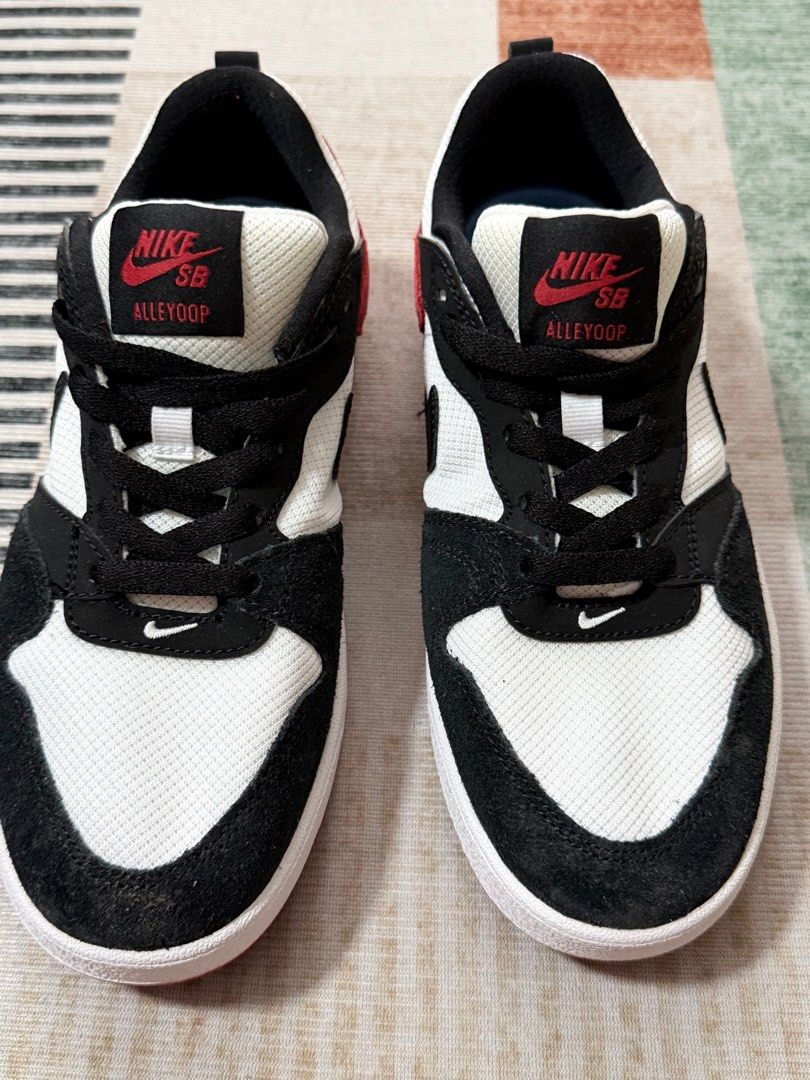 Brand new Nike sneakers (Category: Sneakers) located in San Pedro. Submitted by rfvpm (Listing ID 1415256459, Image 2). Description: Brand new Nike sneakers. 24 cm. No box. 500 plus shipping. .