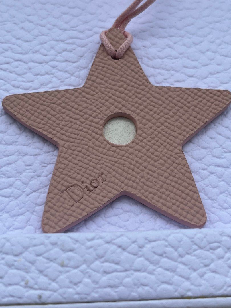 Christian Dior charm (Category: Luxury Accessories) located in Taguig. Submitted by chibengco (Listing ID 1415262399, Image 3). Description: .