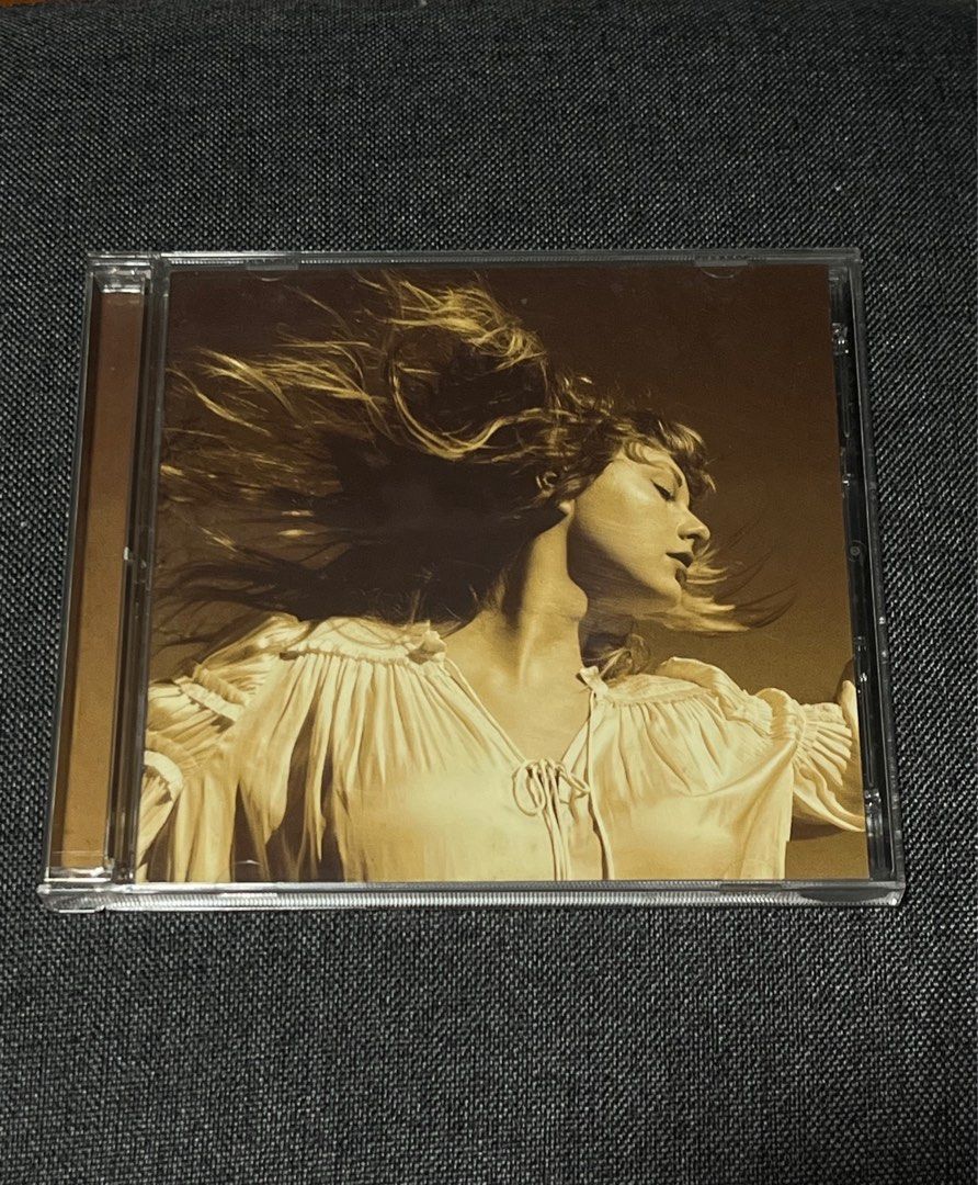 Taylor Swift Fearless (Taylor's Version) CD (Category: CDs & DVDs) located in Marikina City. Submitted by d.clutters (Listing ID 1415312513, Image 1). Description: 💛 Never used or played 💛 No dents or scratches.