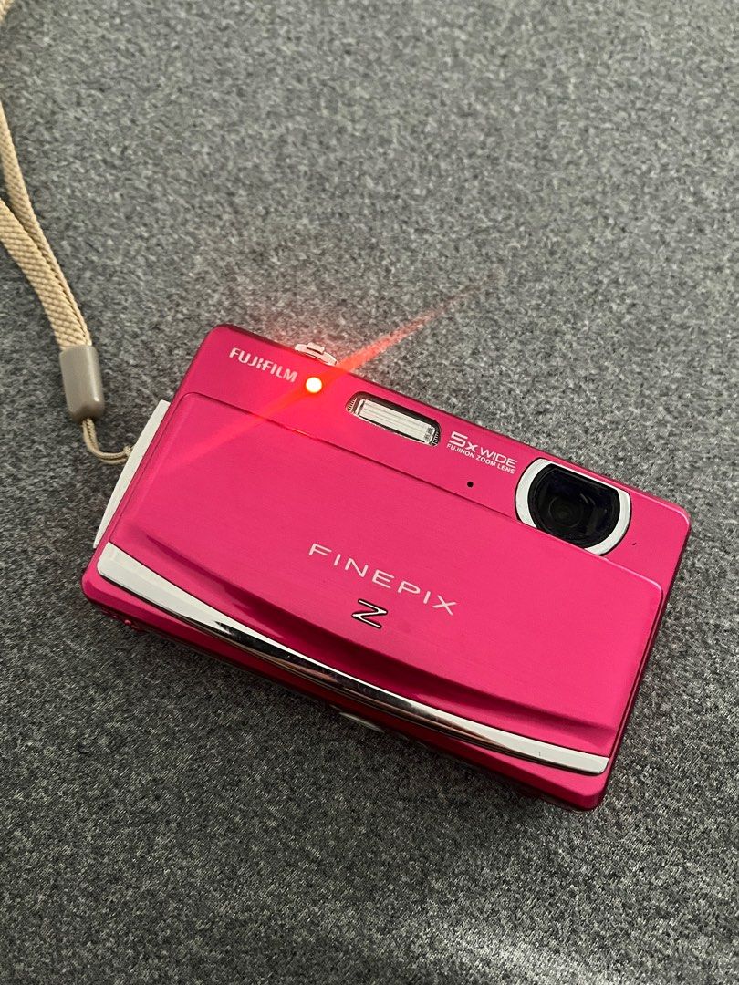 Fujifilm Finepix Z90 (Pink) (Category: Cameras) located in Manila. Submitted by csrrrrrrr355127 (Listing ID 1415238216, Image 3). Description: Functional touch screen Comes w charger !No issues!.