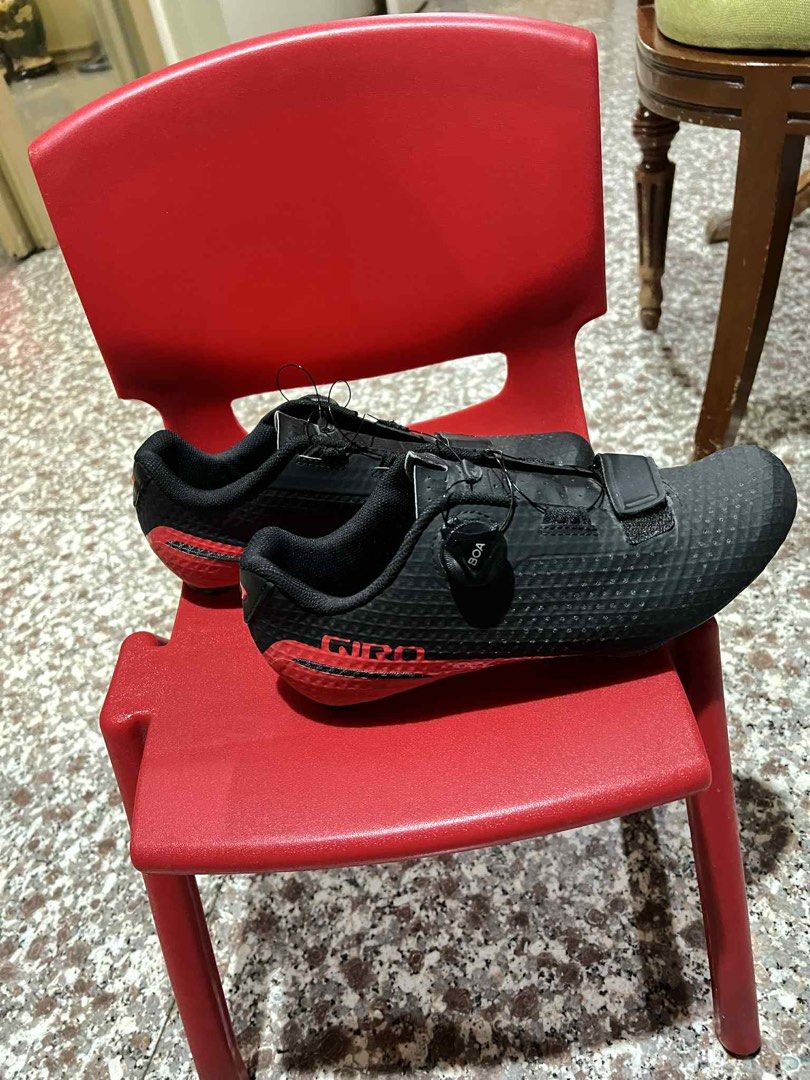 Giro Cycling Shoes - Size 41 (Category: Bicycles) located in San Juan City. Submitted by ralphpatrickdy (Listing ID 1415293323, Image 2). Description: - Giro CADET cycling shoes - Size EU 41, US 8 Mens - Black and red - Slightly Used - Excellent Condition.