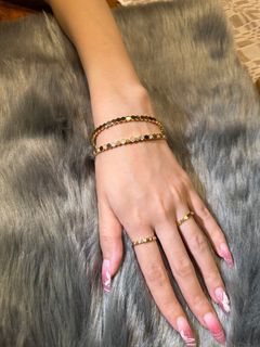 (Category: ) located in . Submitted by jadeite.golds.diamonds (Listing ID 1415248440, Image 1). Description: .