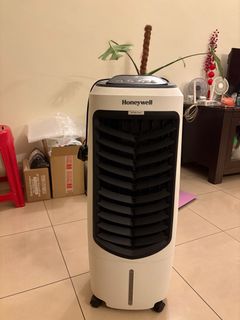 (Category: ) located in . Submitted by junzie (Listing ID 1415405439, Image 1). Description: .