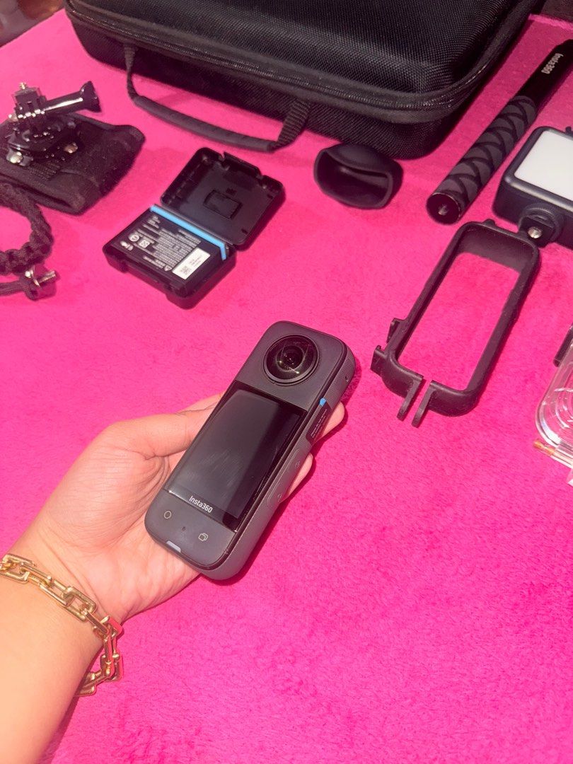 Insta360 X3 Action Camera (Category: Cameras) located in Manila. Submitted by waldorfsupremacy (Listing ID 1415398812, Image 2). Description: Insta360 X3 Action Cam Accessories: Invisible stick Camera Bag Silicone Lens Protector SD card (64GB) 2 Batteries Waterproof Case LED Fill Light Telesin Body Mount Wrist Mount Wrist Strap Honest Issue: normal signs of usage but didn’t affect the cameras performance, overall goods, working 100%.