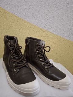（分類：）位於 。 由 laisksk1 提交（商品編號 1415316103，圖片 1）。簡介： 。