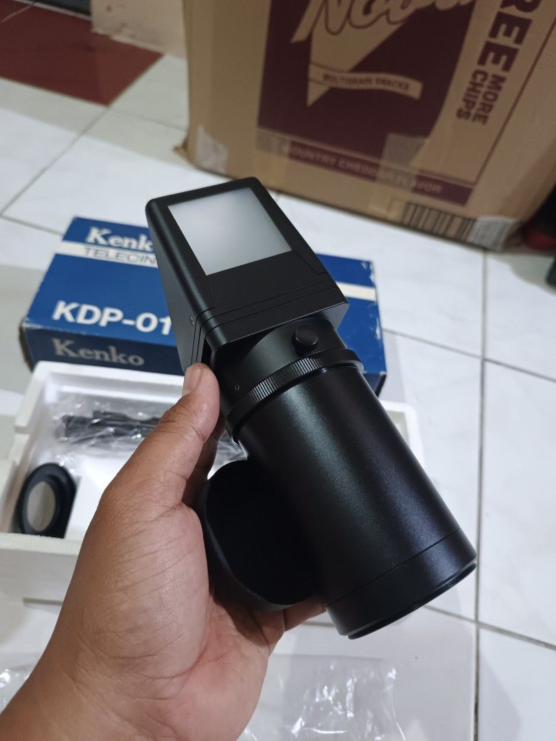 Kenko TeleCine DP Adapter Converter KDP-01 (Category: Cameras) located in Binangonan. Submitted by kurama04 (Listing ID 1415425900, Image 3). Description: Kenko telecine DP adapter KDP-01 Kenko Slide (reversal) film taken with a 35mm camera can be easily deep (duplicated) or converted into data with a digital camera. The mounting filter diameters are 58mm and 49mm. Equipment for recording 35mm/110mm camera film and 8mm movie film with a video cam